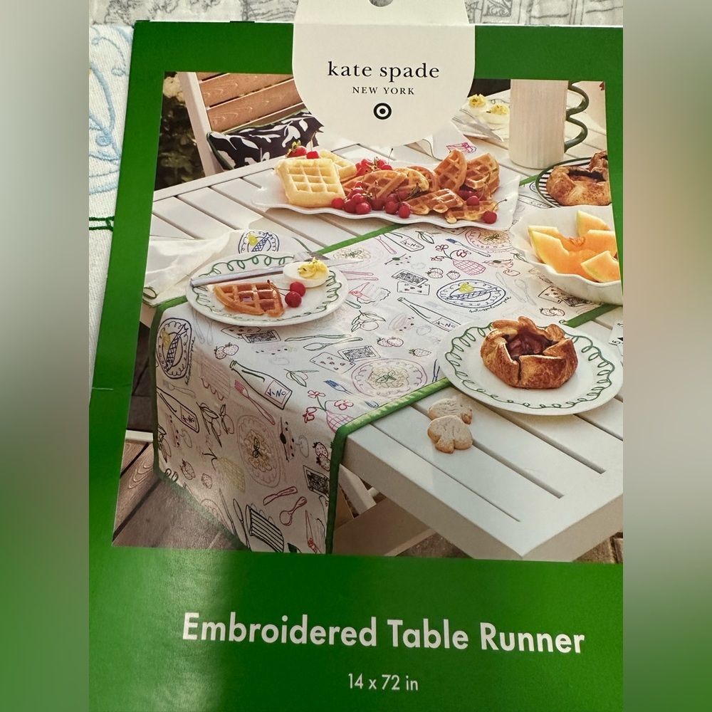Kate Spade x Target Embroidered Table Runner - Picture 5 of 15
